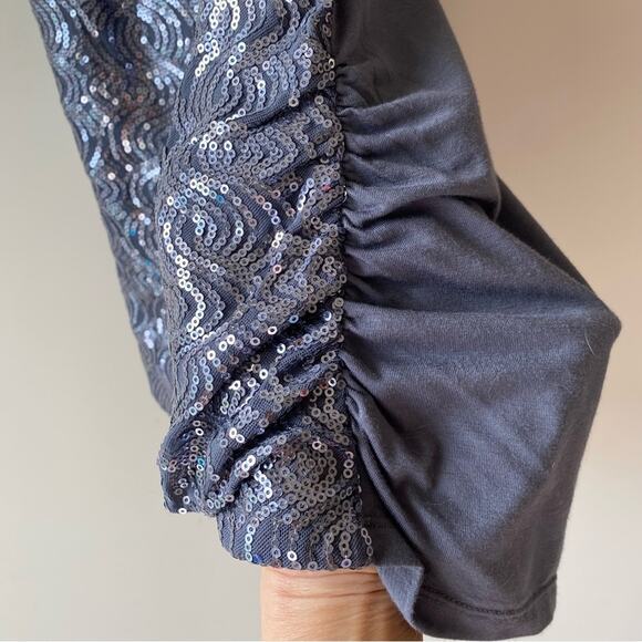 Set of 2 Sequin Tank Tops Sleeveless Gray Beige Size XS/S Express & The Limited - Picture 3 of 11